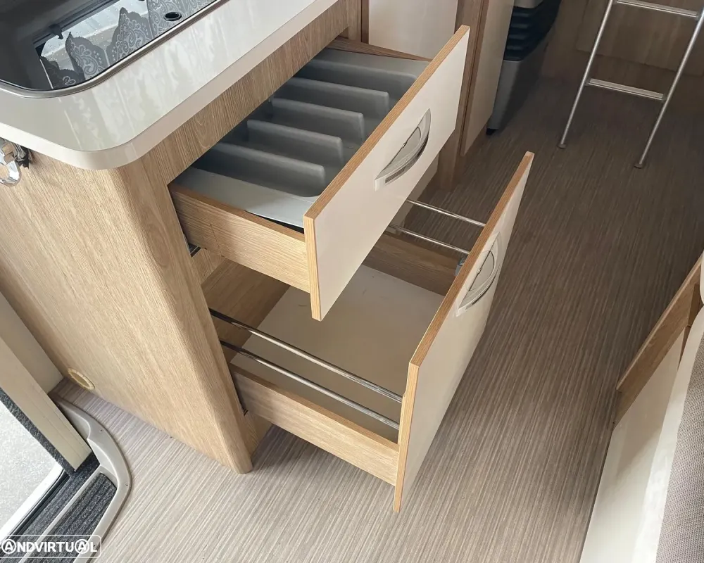 Rimor Seal 5 - Autocaravana c/Caixa Automática Venda Aluguer Caravanas
